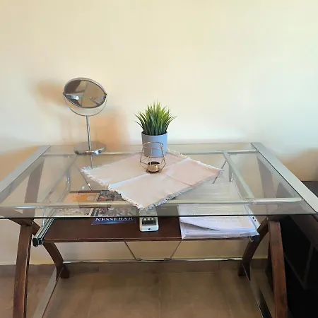 Apartment Golden Hermes, Z Basenem